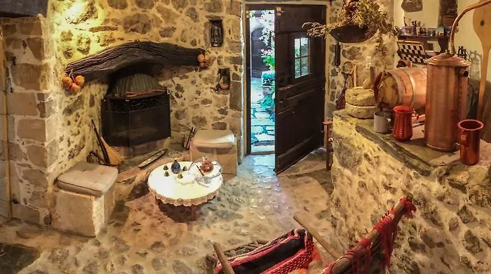 Meronas Eco House